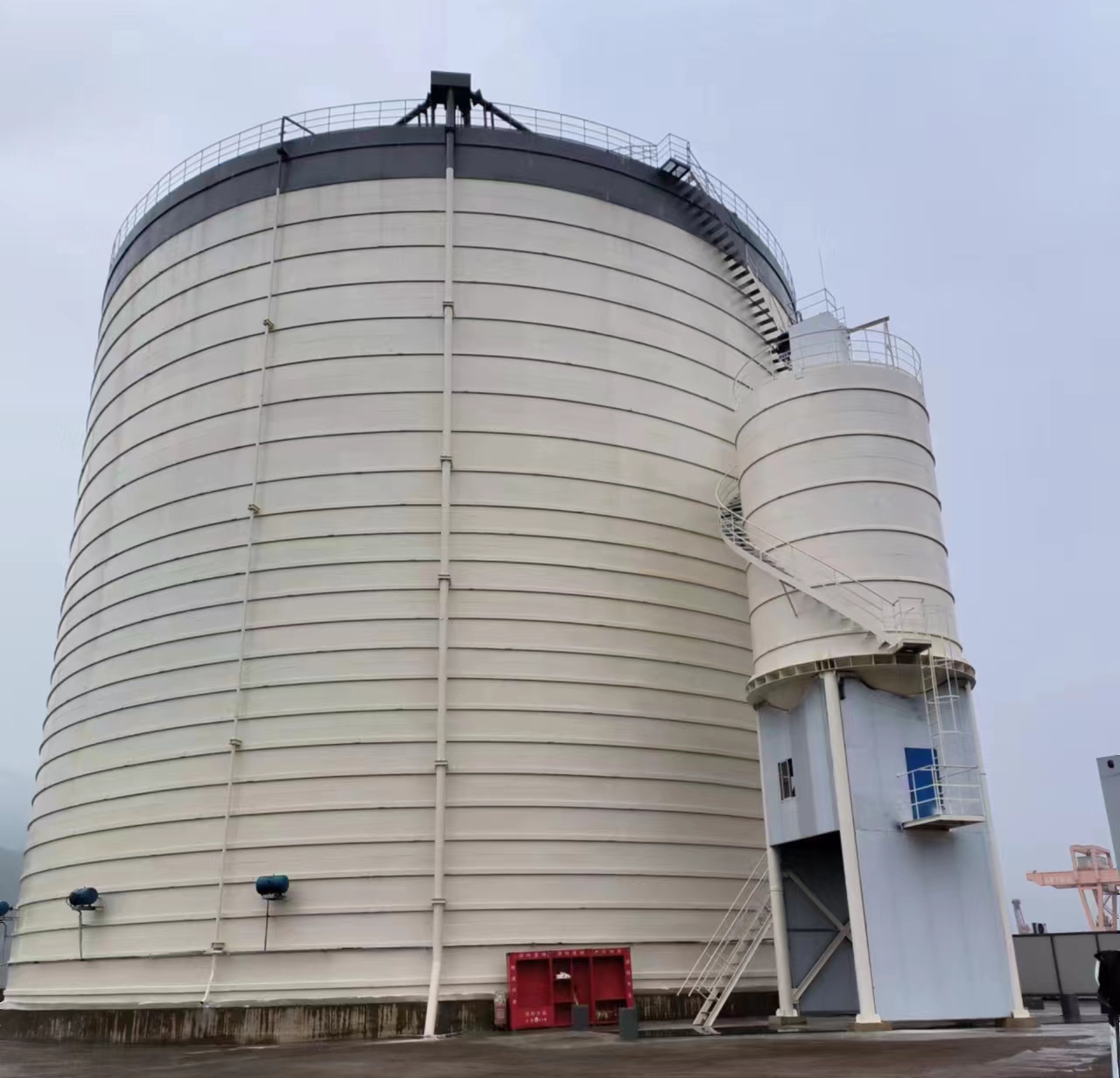 尉犁10万吨水泥钢板库